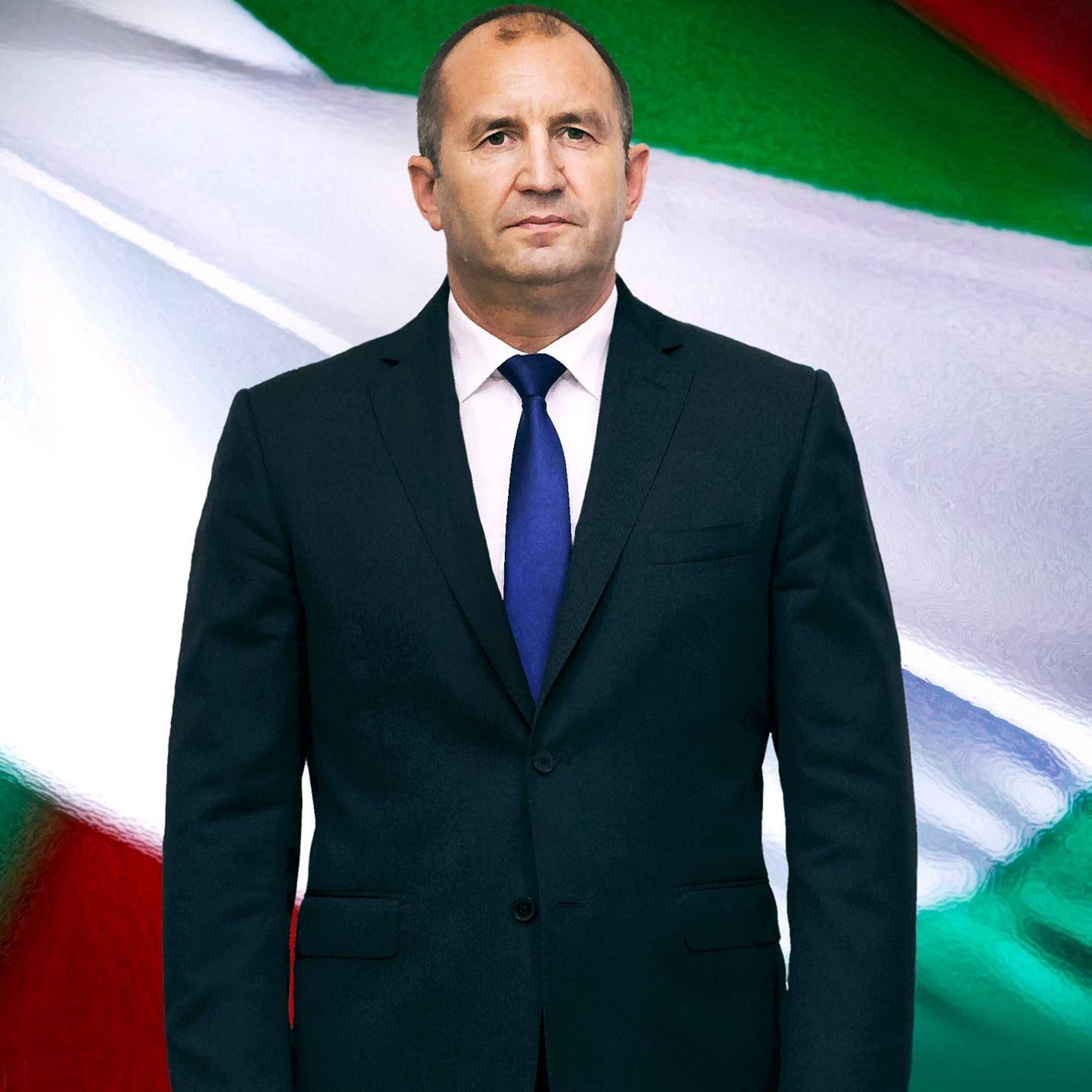 Президентът Румен Радев по повод 10 ноември: България не е бащиния на мутрите!