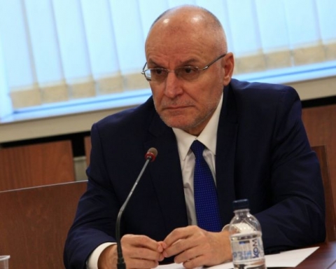 Димитър Радев, управител на БНБ: В еврозоната - сега или възможно най-скоро