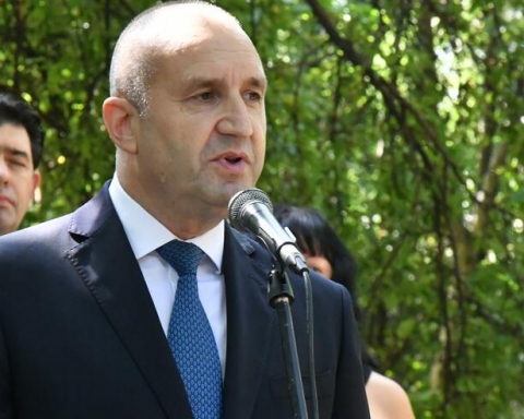 Радев: БСП следва да изпълни мандата в съответствие с Конституцията и тълкувателното решение на КС