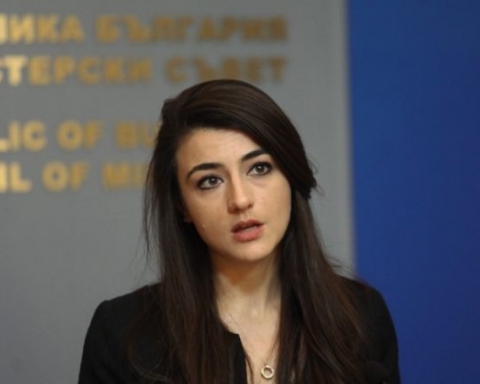 ИЗВЪНРЕДНО: Лена Бориславова бяга във Франция