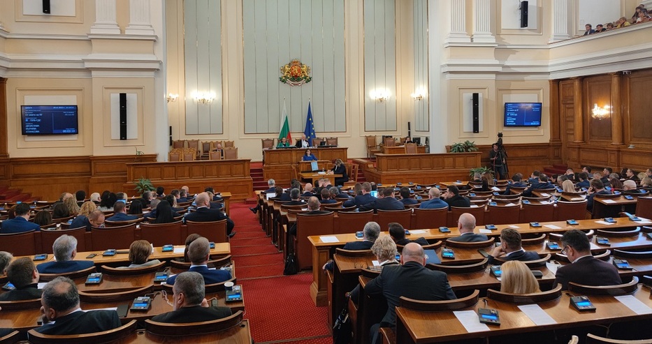 124 депутати взеха ключово решение за България след серия от скандали и процедурни хватки