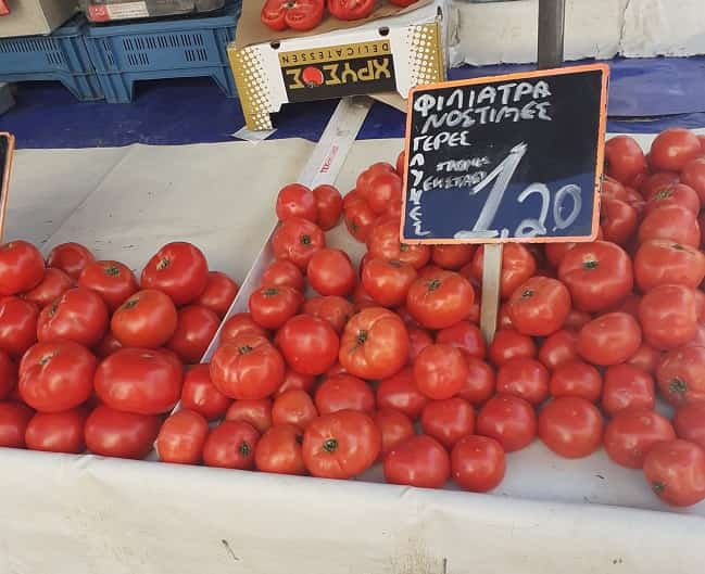 Вида Пиронкова отиде в Гърция и се втрещи от евтинията: Домати по 1,20, краставици и лимони - по 1 евро... (снимки от пазара)