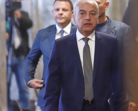 Кабинетът реши за Великденските добавки на пенсионерите, ето кои и по колко ще вземат