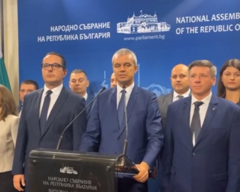 Костадинов: Искат забрана на “Възраждане”, защото не могат по друг начин да се преборят с нас