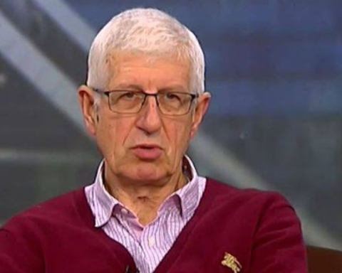 Румен Овчаров: Нашите умници въвеждат акциз 20 лв. за мегаватчас за вноса или транзита на руски газ. Това е пълно безумие!