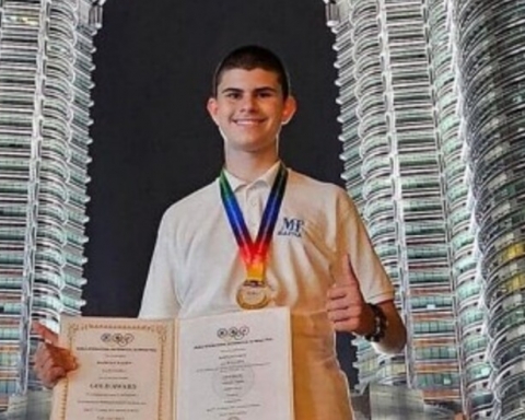 Ученик от Варна спечели Световната математическа олимпиада в Куала Лумпур и вдъхнови мрежата