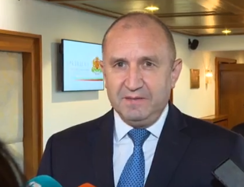 По-кротко с президента Радев
