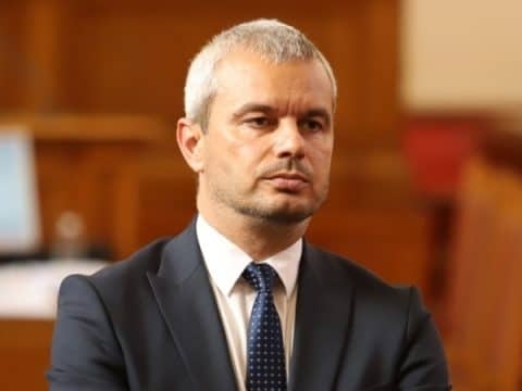 "Възраждане" ще протестира пред КС заради отказ да се свика референдум за запазване на лева