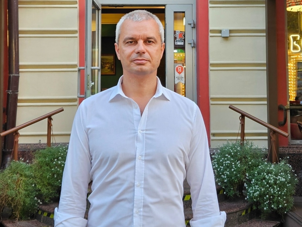 Костадинов пред „Известия“: ЕС е умиращо тяло, получих покана и отивам в Москва на 9 май