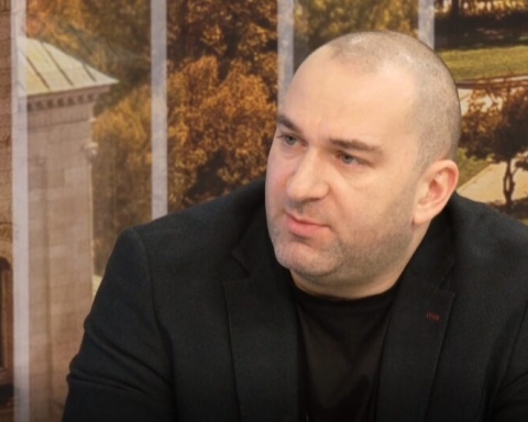 Е, НЕ! Чашата преля! Всички чаши преляха!