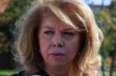 Йотова: Мълчат за какво теглят заеми, мълчат и за оръжията от САЩ за Украйна