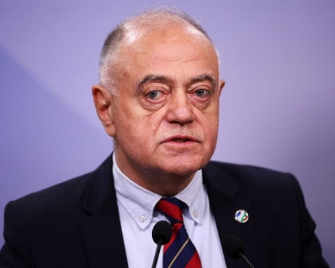 Генерал Наско: Евентуален провал с еврото би застрашил националната ни сигурност, Русия дезинформира в тази посока