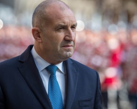 Радев: Коалиция „Магнитски“ затъва. Управляващите могат лесно да ни заведат до сценария на „Булгартабак“